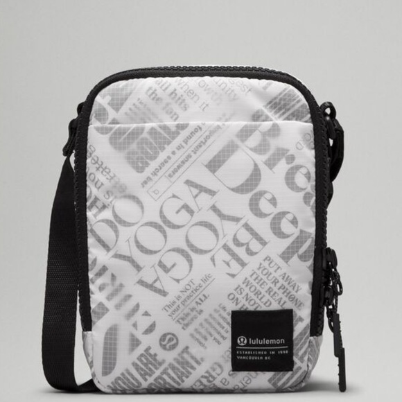 Lululemon Large Crossbody Belt Bag Manifesto Print New with tags 1.5L NIP Sealed - Picture 1 of 1